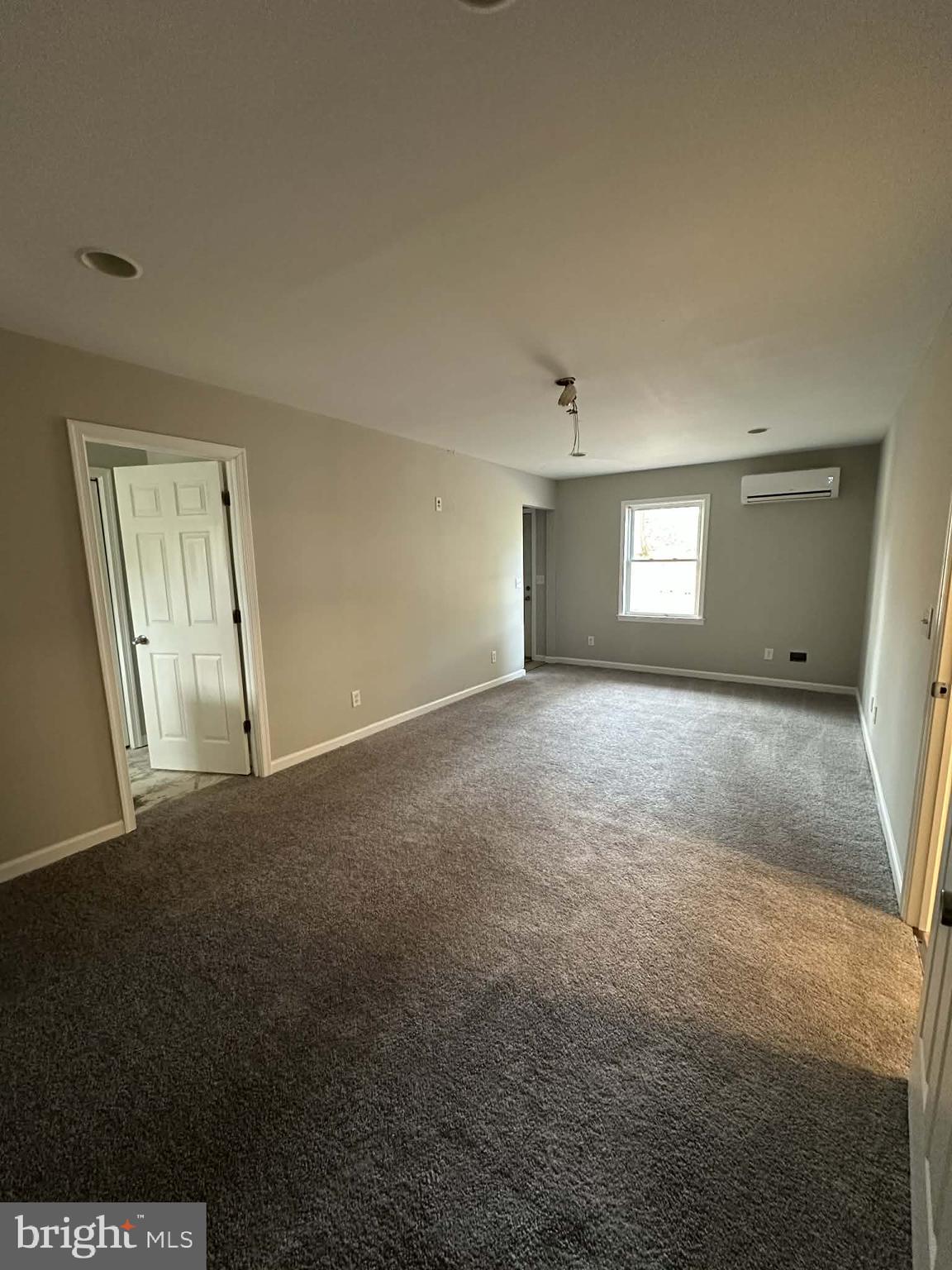 FAYETTEVILLE COMMONS - Residential