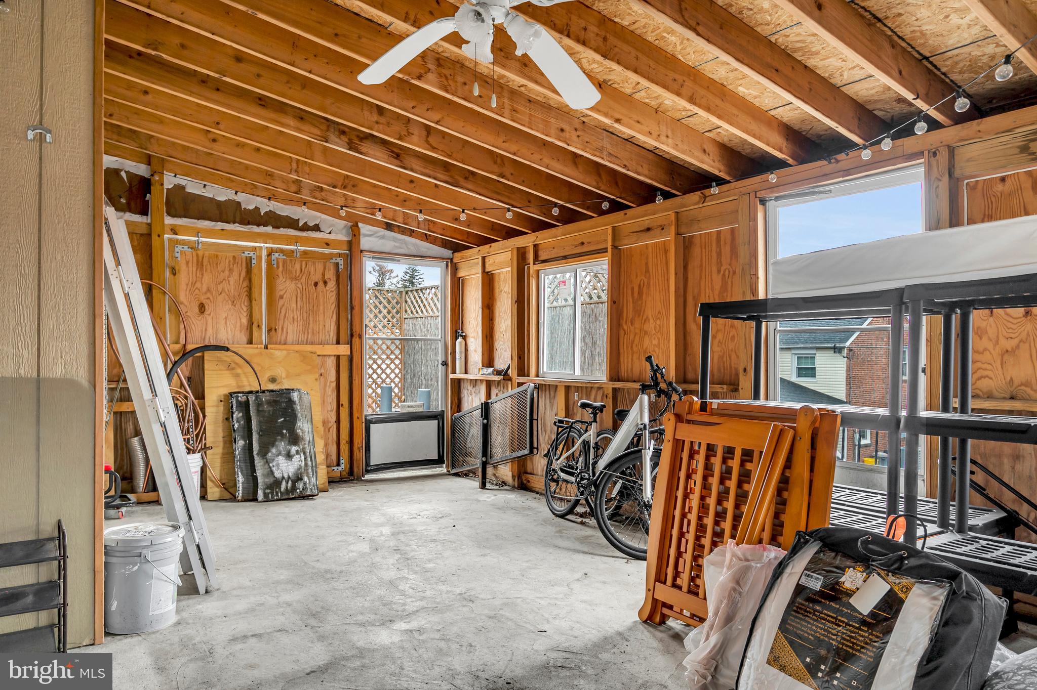 COLONIAL PARK - Residential