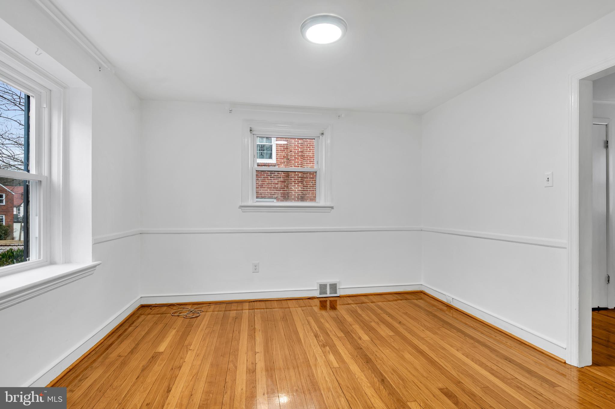 COLONIAL PARK - Residential