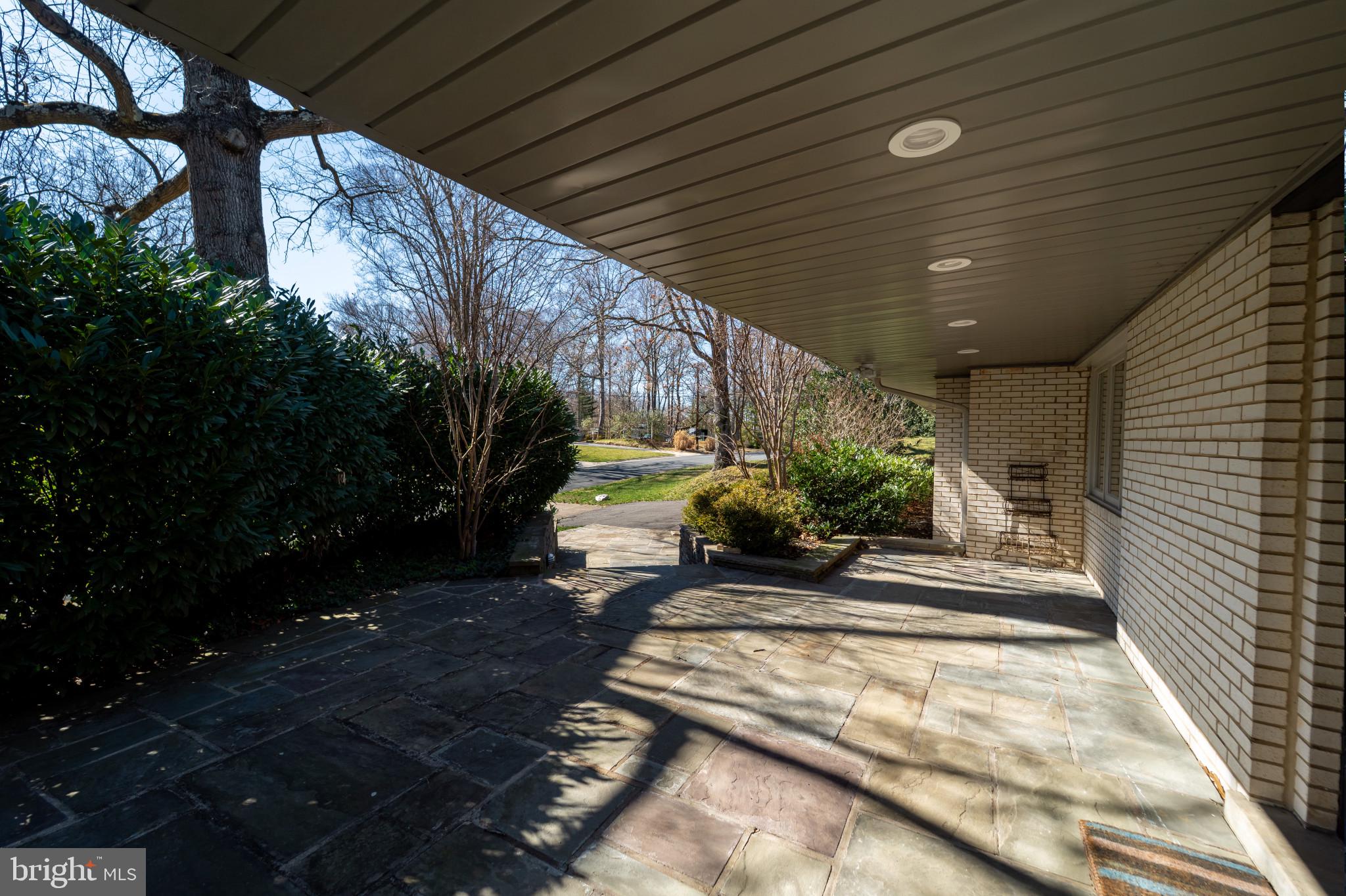 BANNOCKBURN ESTATES - Residential Lease