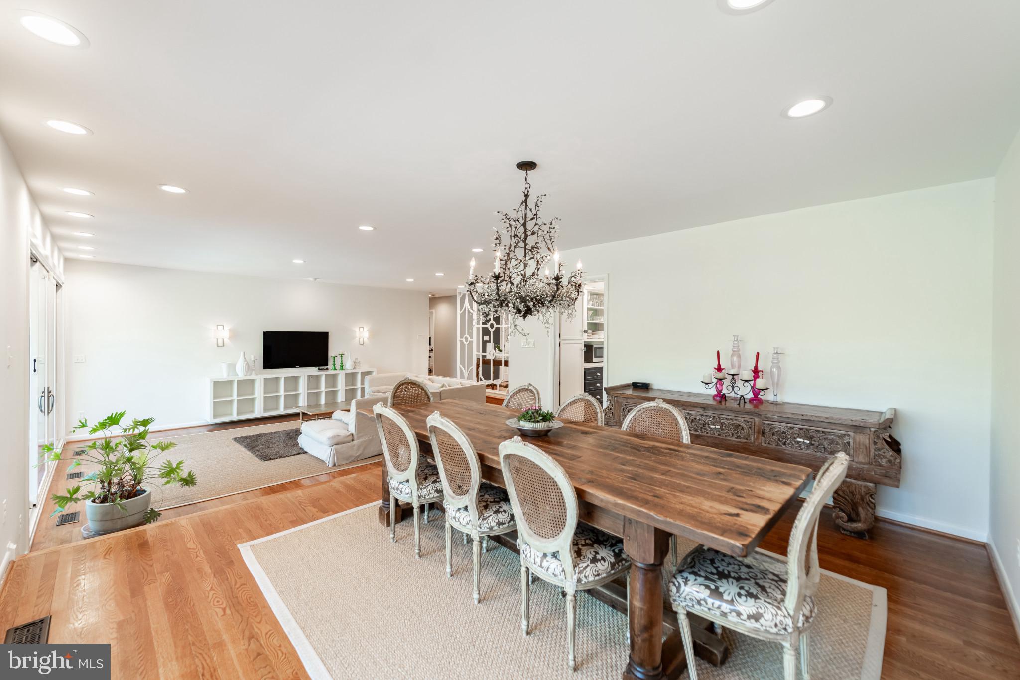 BANNOCKBURN ESTATES - Residential Lease