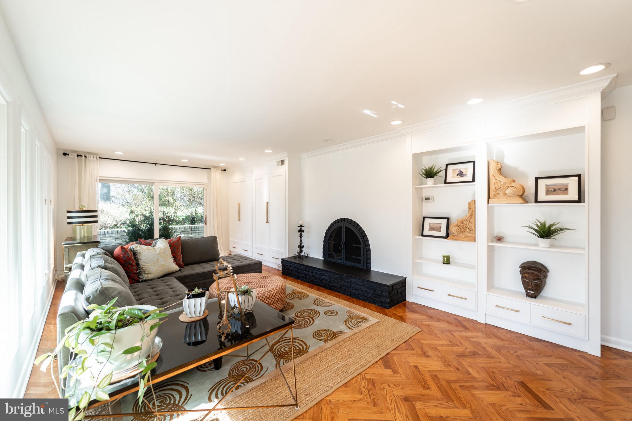 BANNOCKBURN ESTATES - Residential Lease