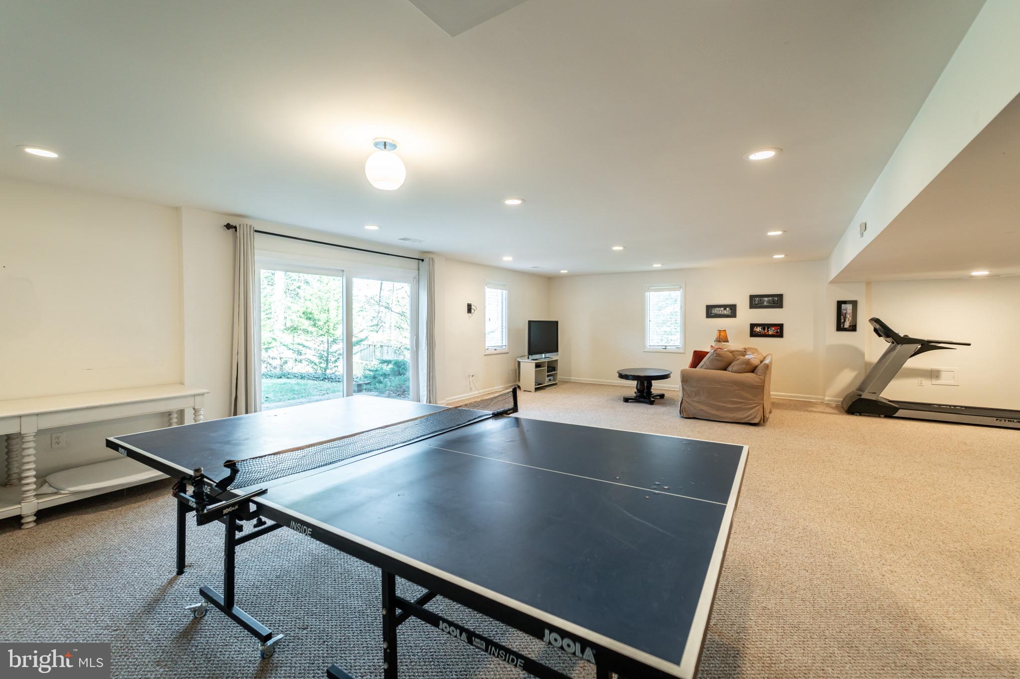 BANNOCKBURN ESTATES - Residential Lease