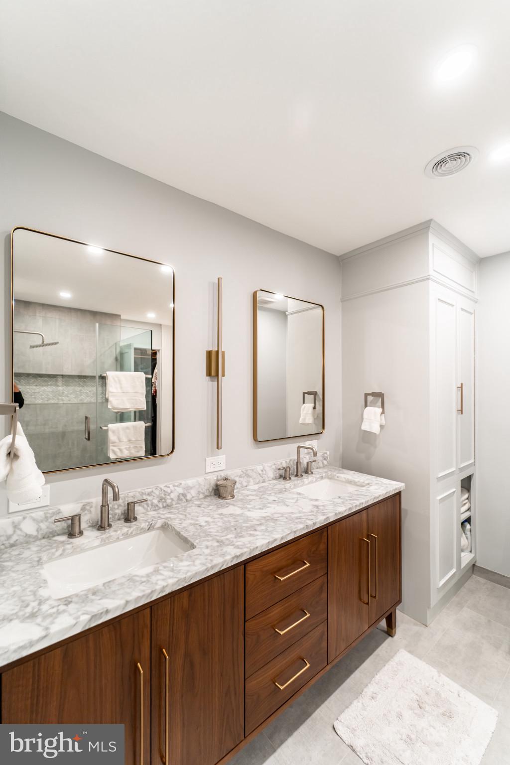 BANNOCKBURN ESTATES - Residential Lease