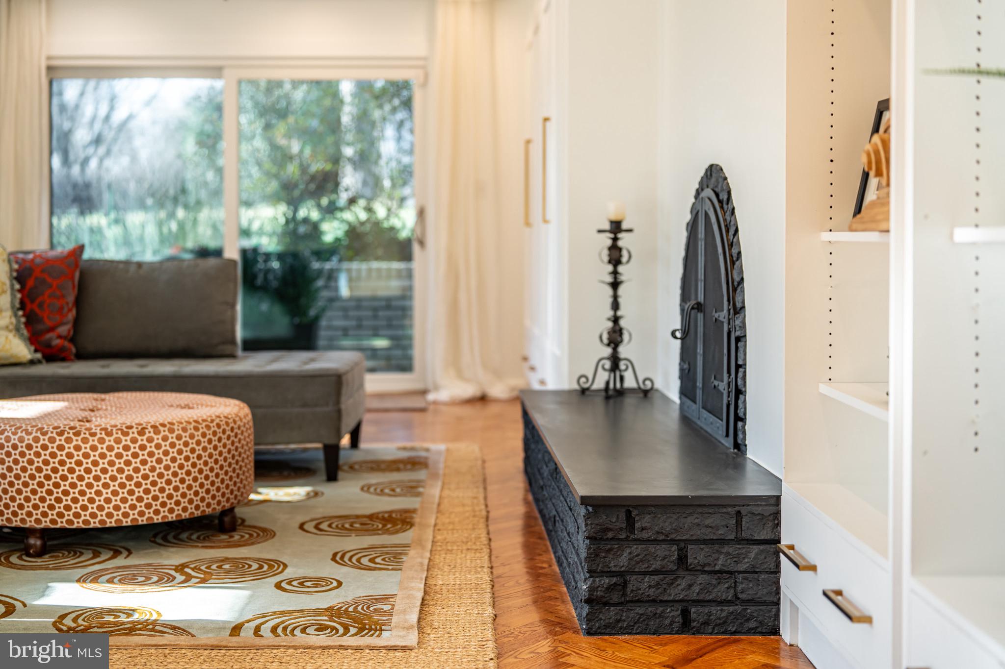 BANNOCKBURN ESTATES - Residential Lease