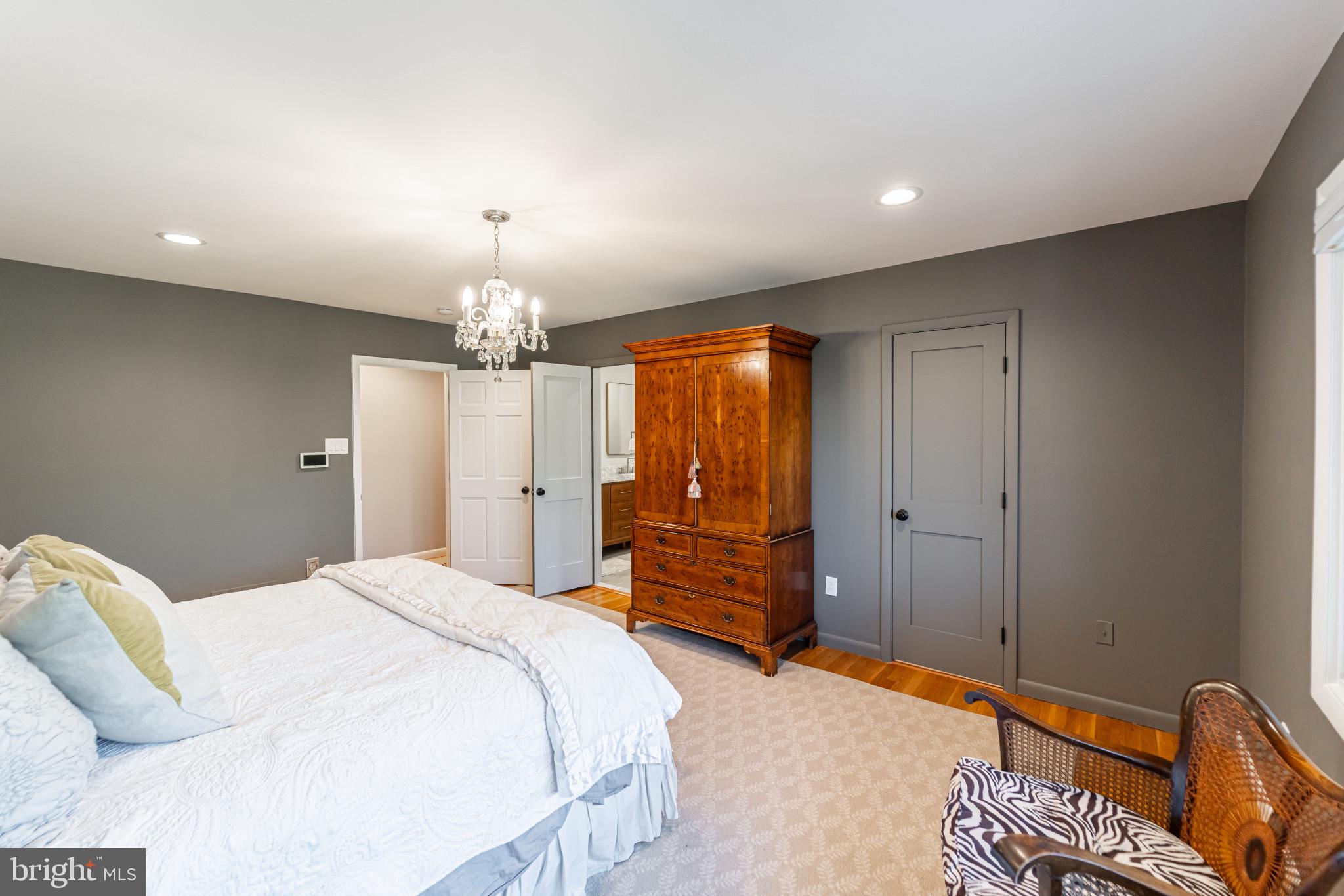 BANNOCKBURN ESTATES - Residential Lease