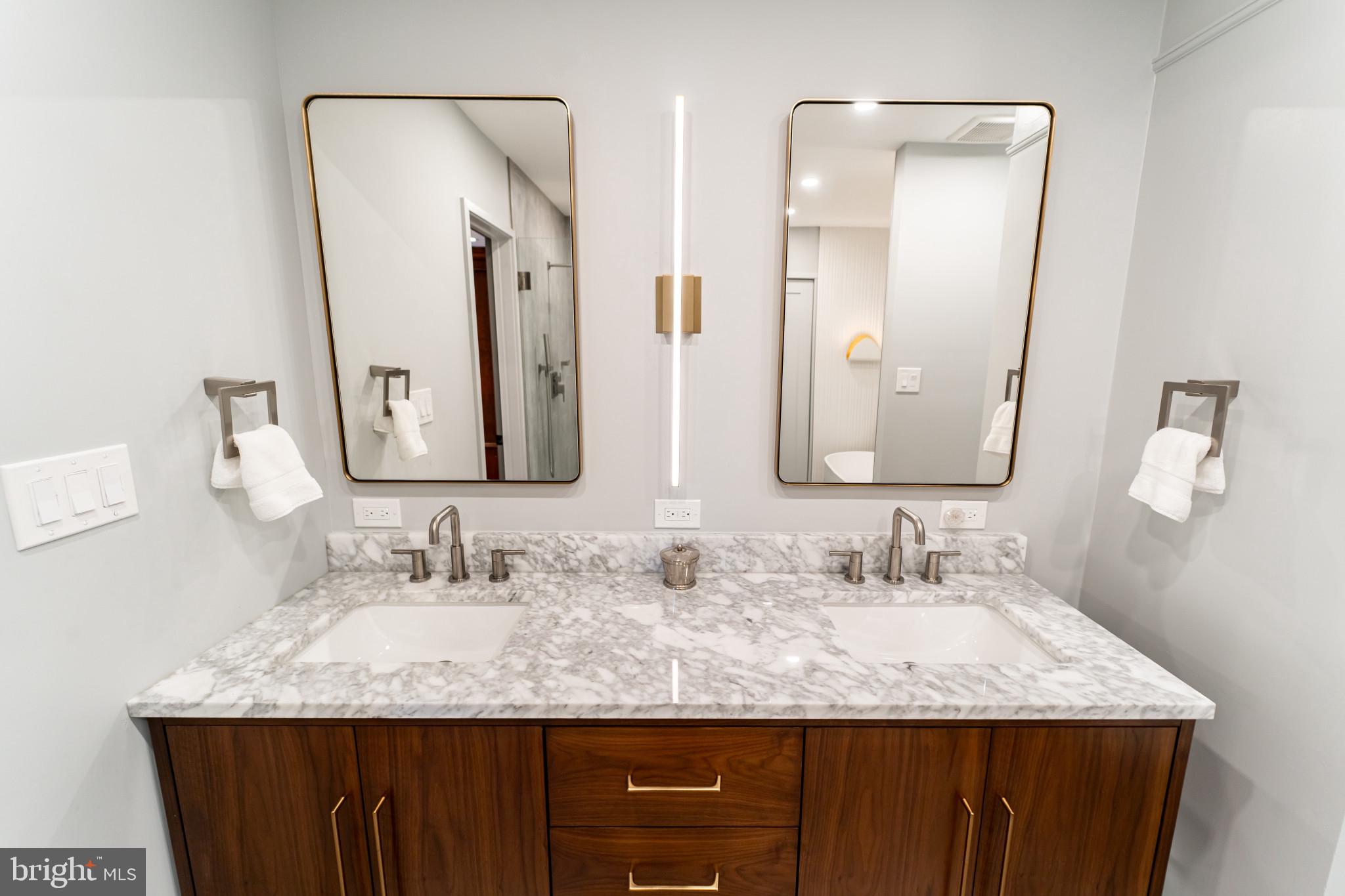 BANNOCKBURN ESTATES - Residential Lease