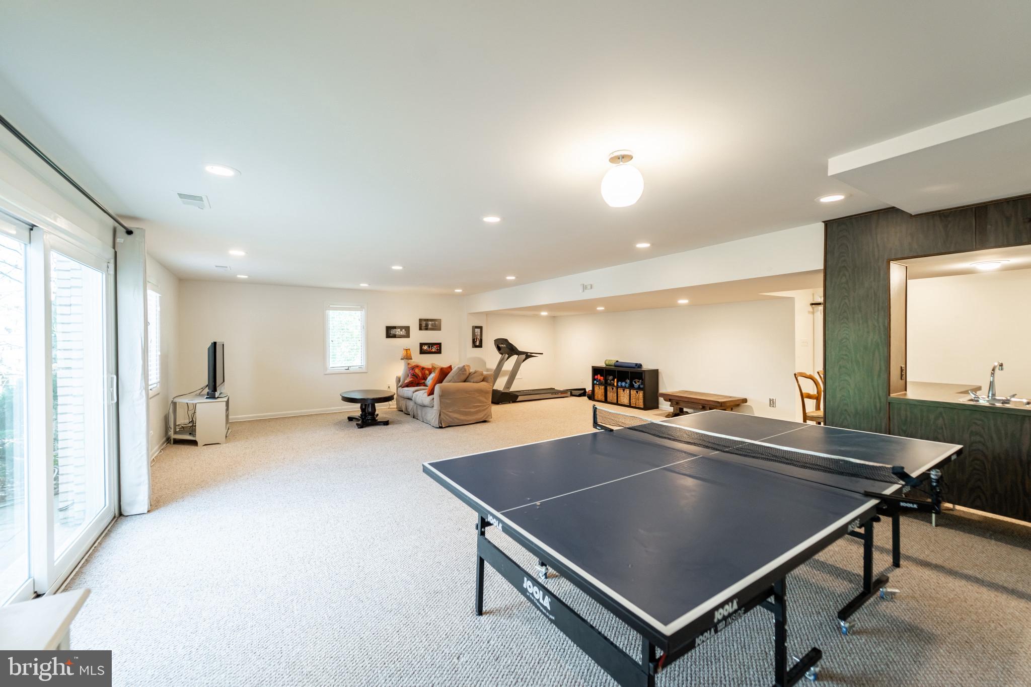 BANNOCKBURN ESTATES - Residential Lease