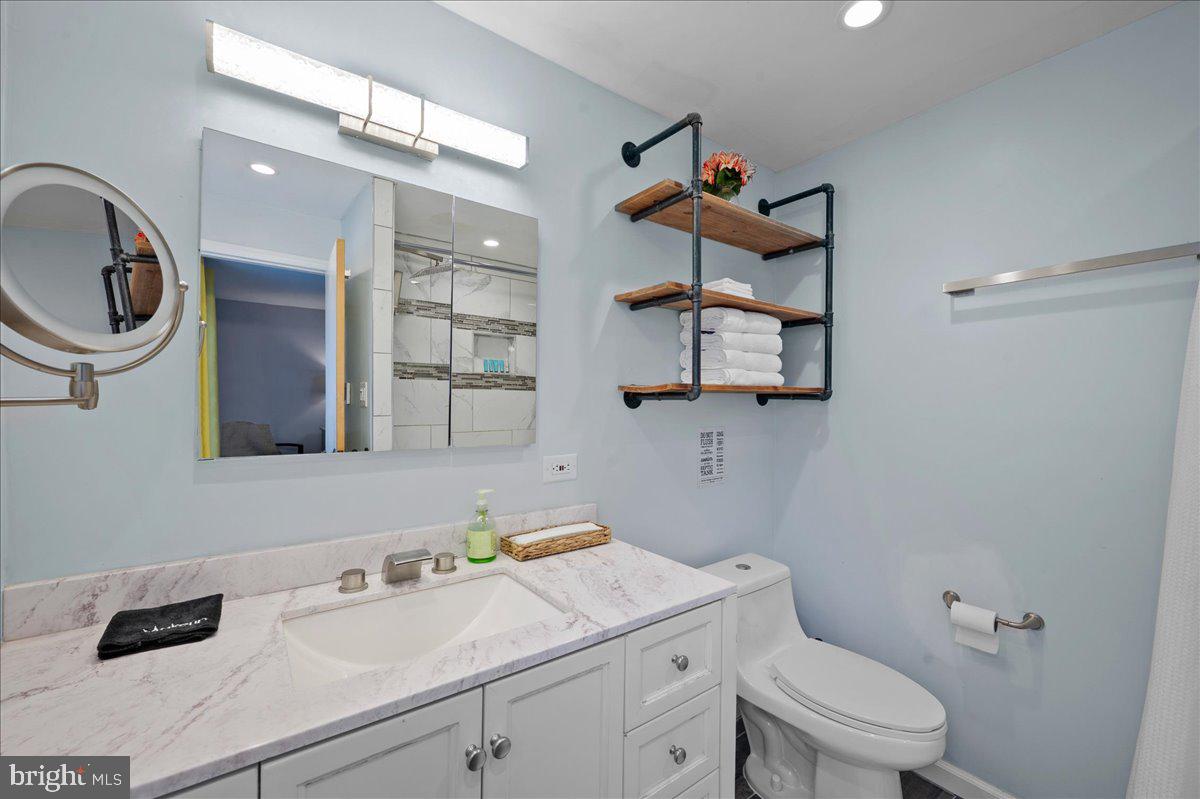 BRIDLE PATH MANOR - Residential