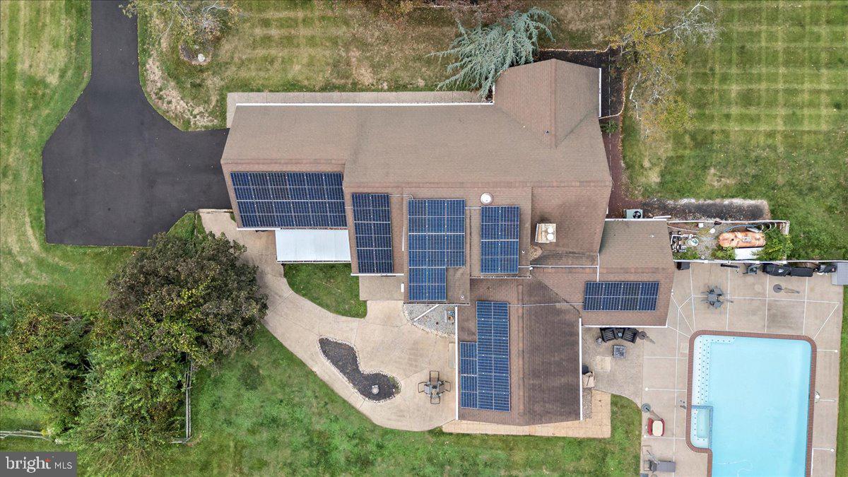 BRIDLE PATH MANOR - Residential