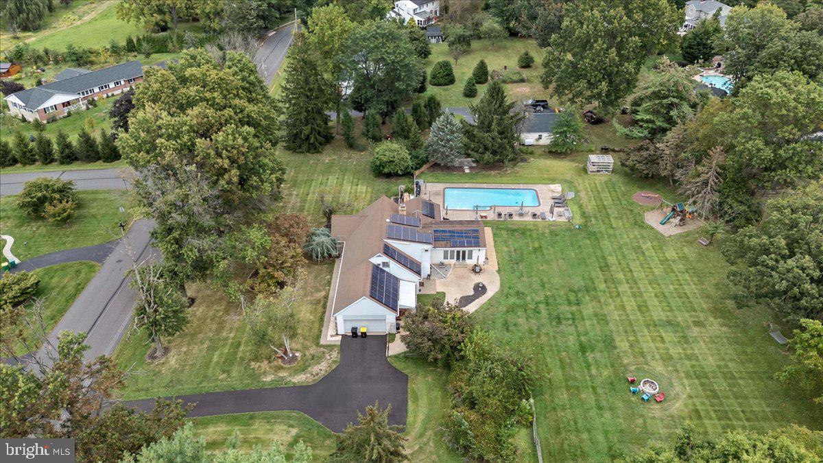 BRIDLE PATH MANOR - Residential