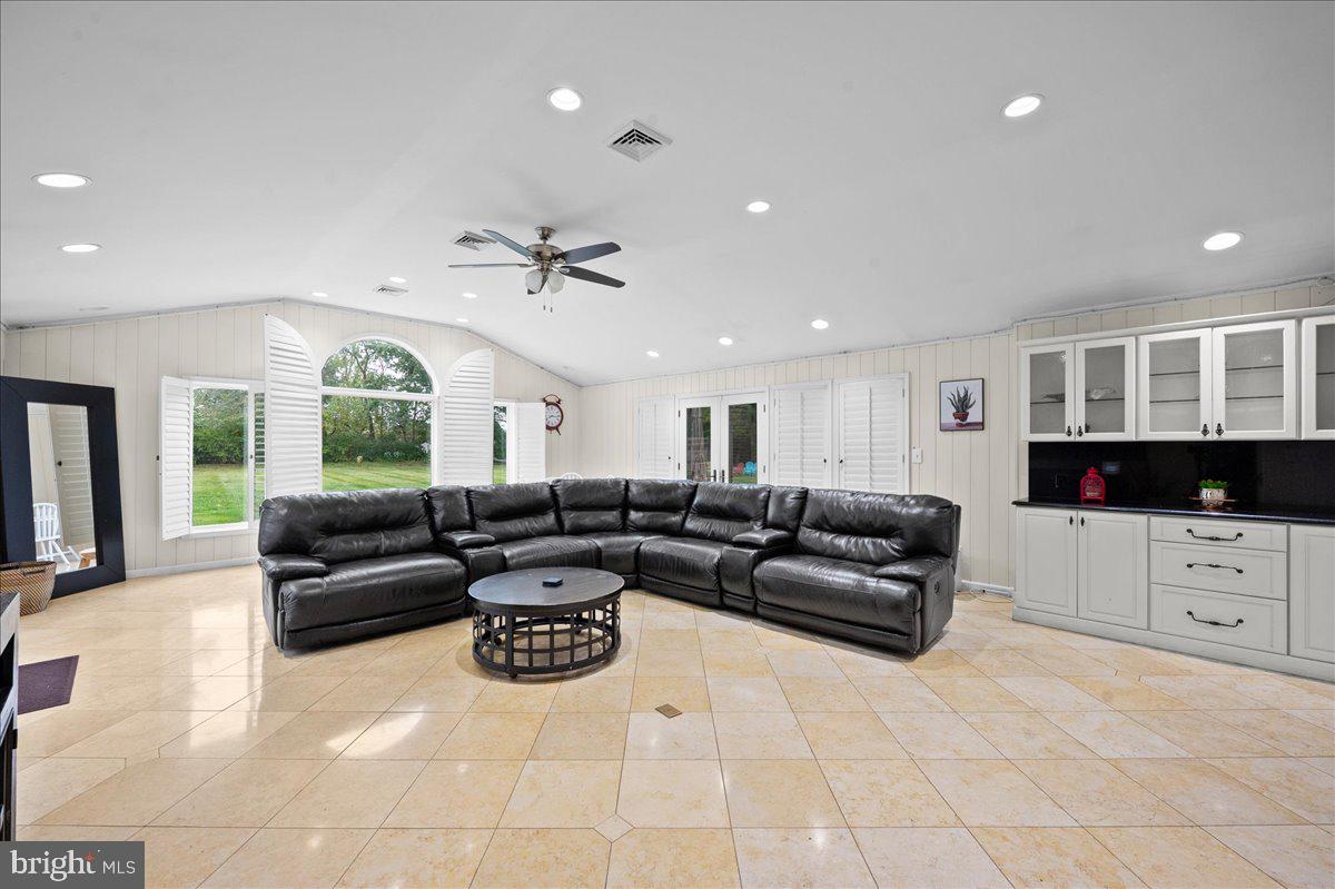 BRIDLE PATH MANOR - Residential