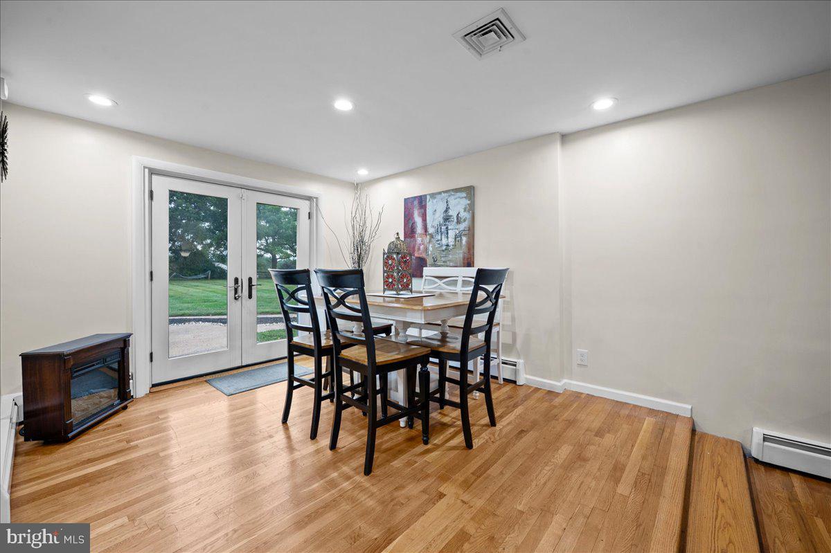 BRIDLE PATH MANOR - Residential