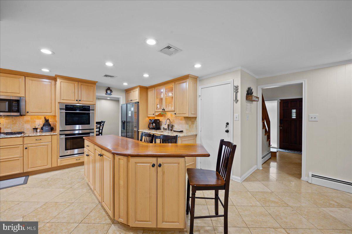 BRIDLE PATH MANOR - Residential