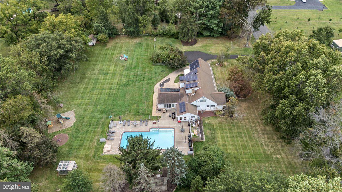 BRIDLE PATH MANOR - Residential