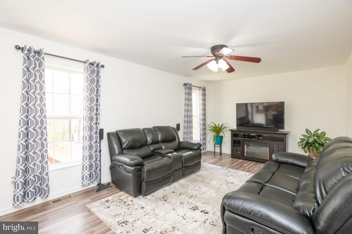 OAKRIDGE POINTE - Residential