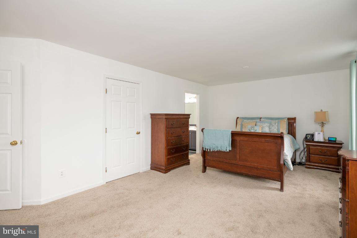 OAKRIDGE POINTE - Residential