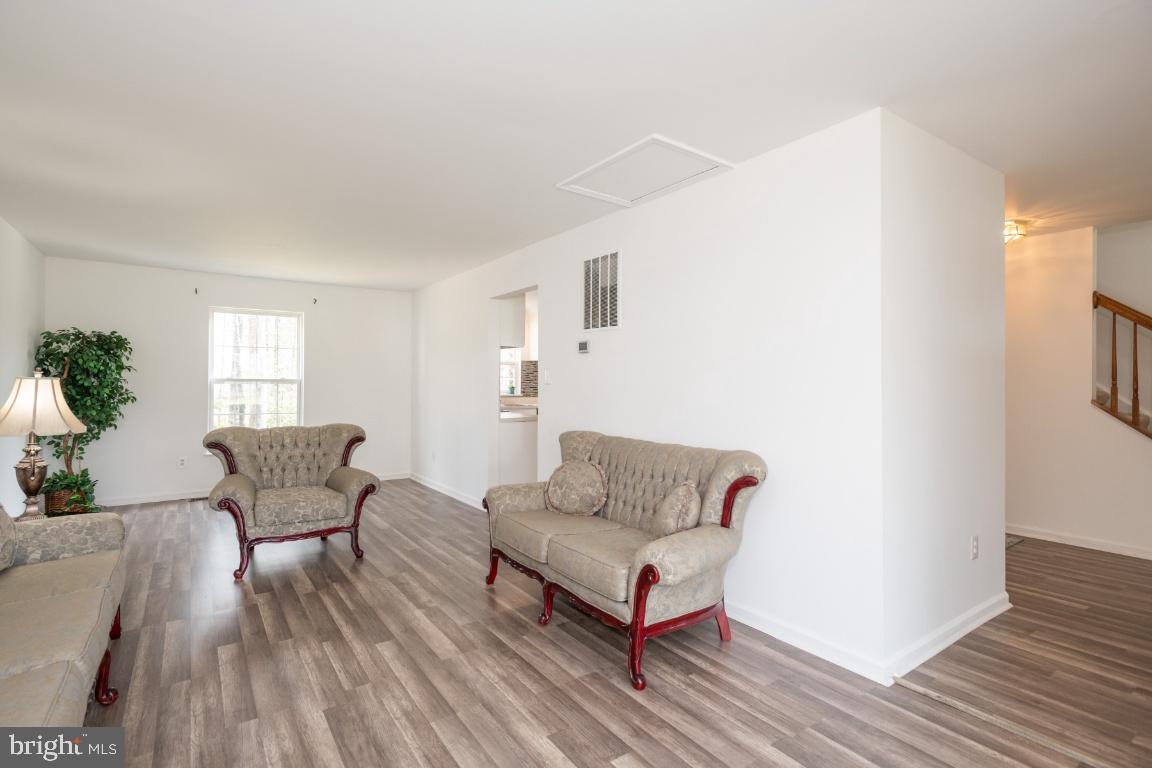 OAKRIDGE POINTE - Residential