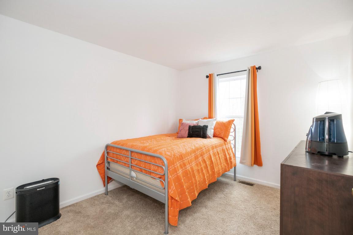 OAKRIDGE POINTE - Residential