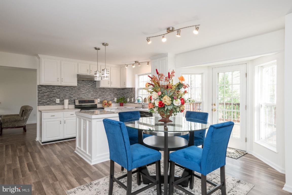 OAKRIDGE POINTE - Residential