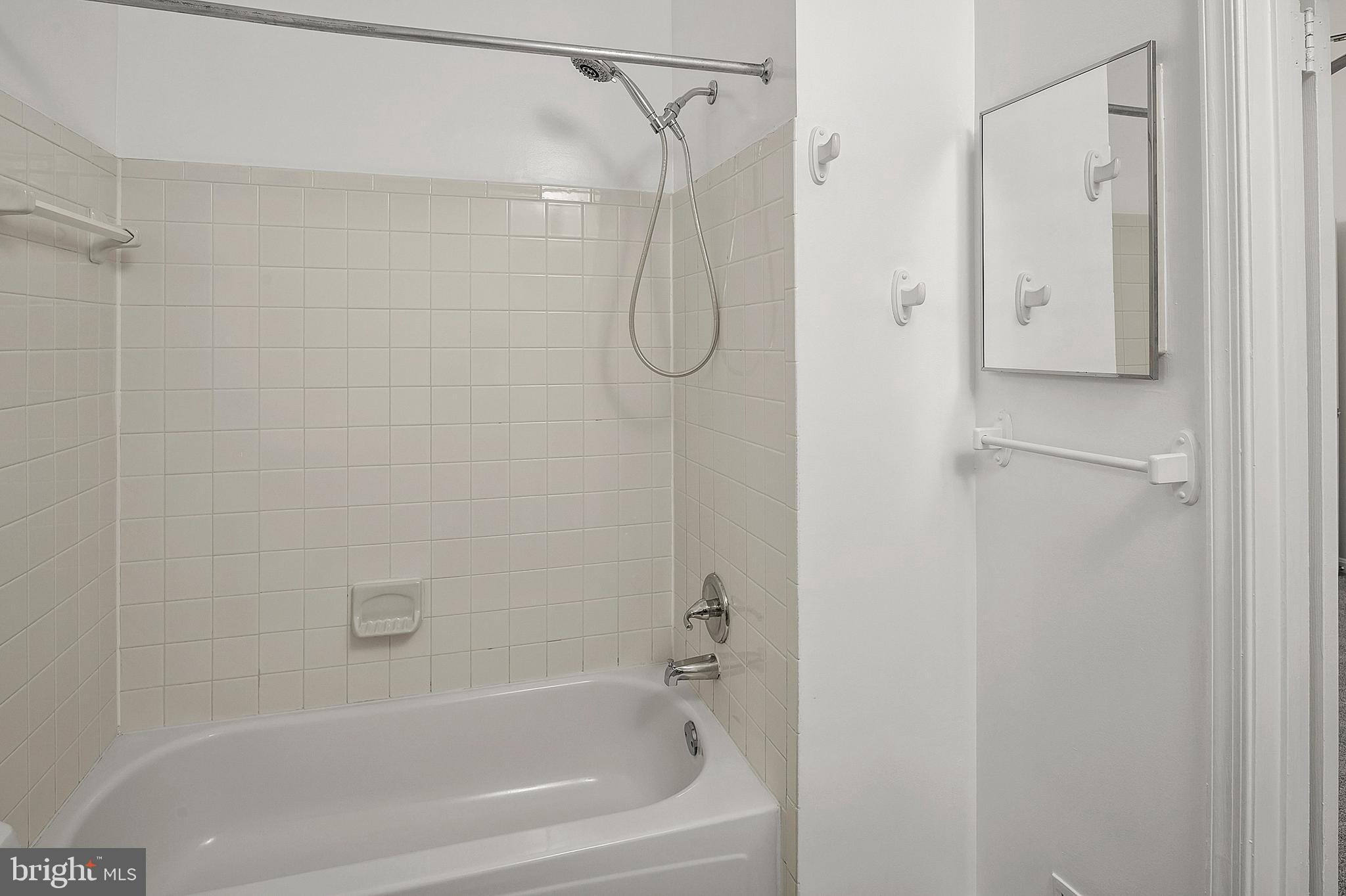 LAKE ARBOR - Residential Lease