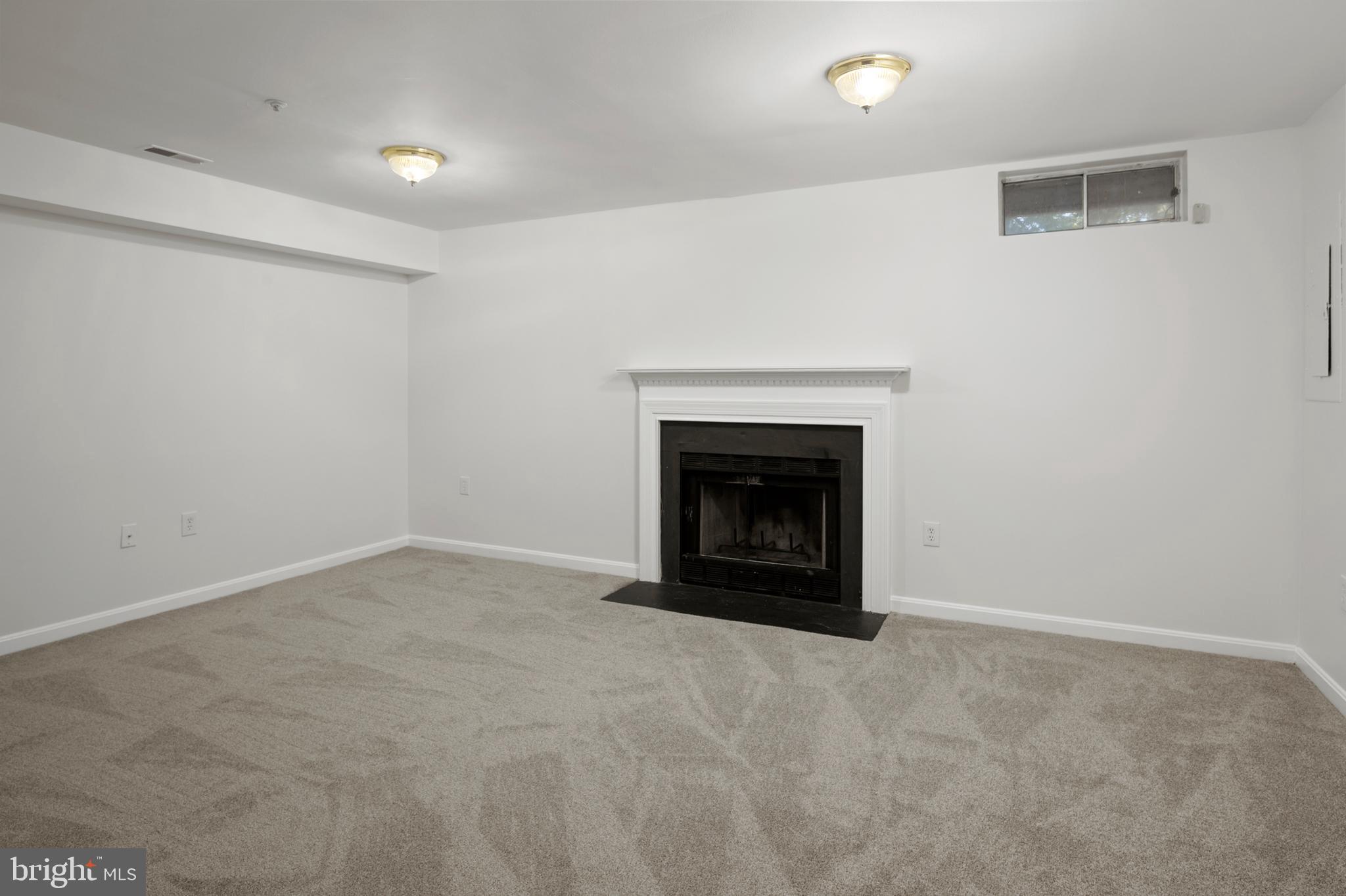 LAKE ARBOR - Residential Lease