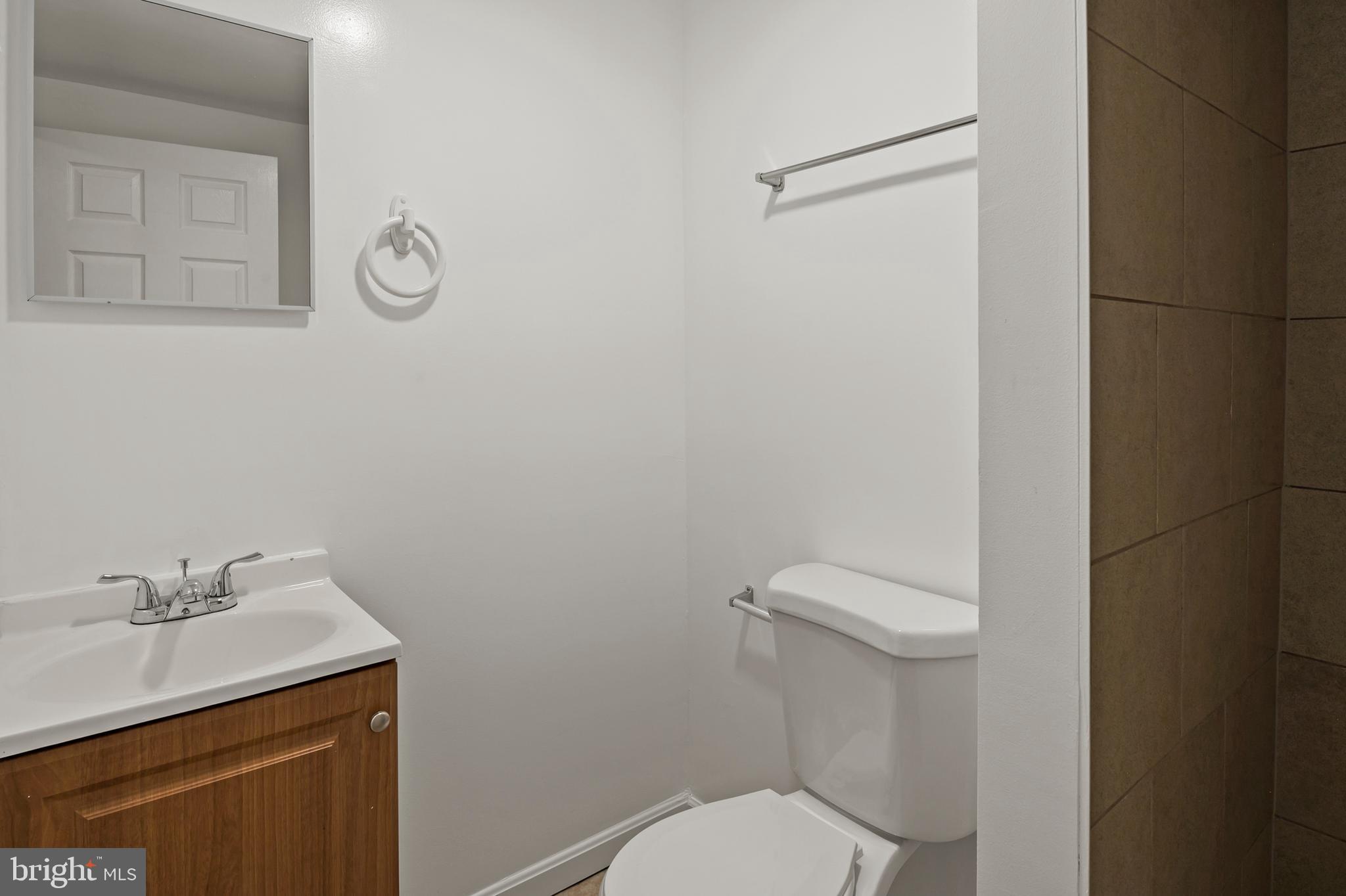 LAKE ARBOR - Residential Lease