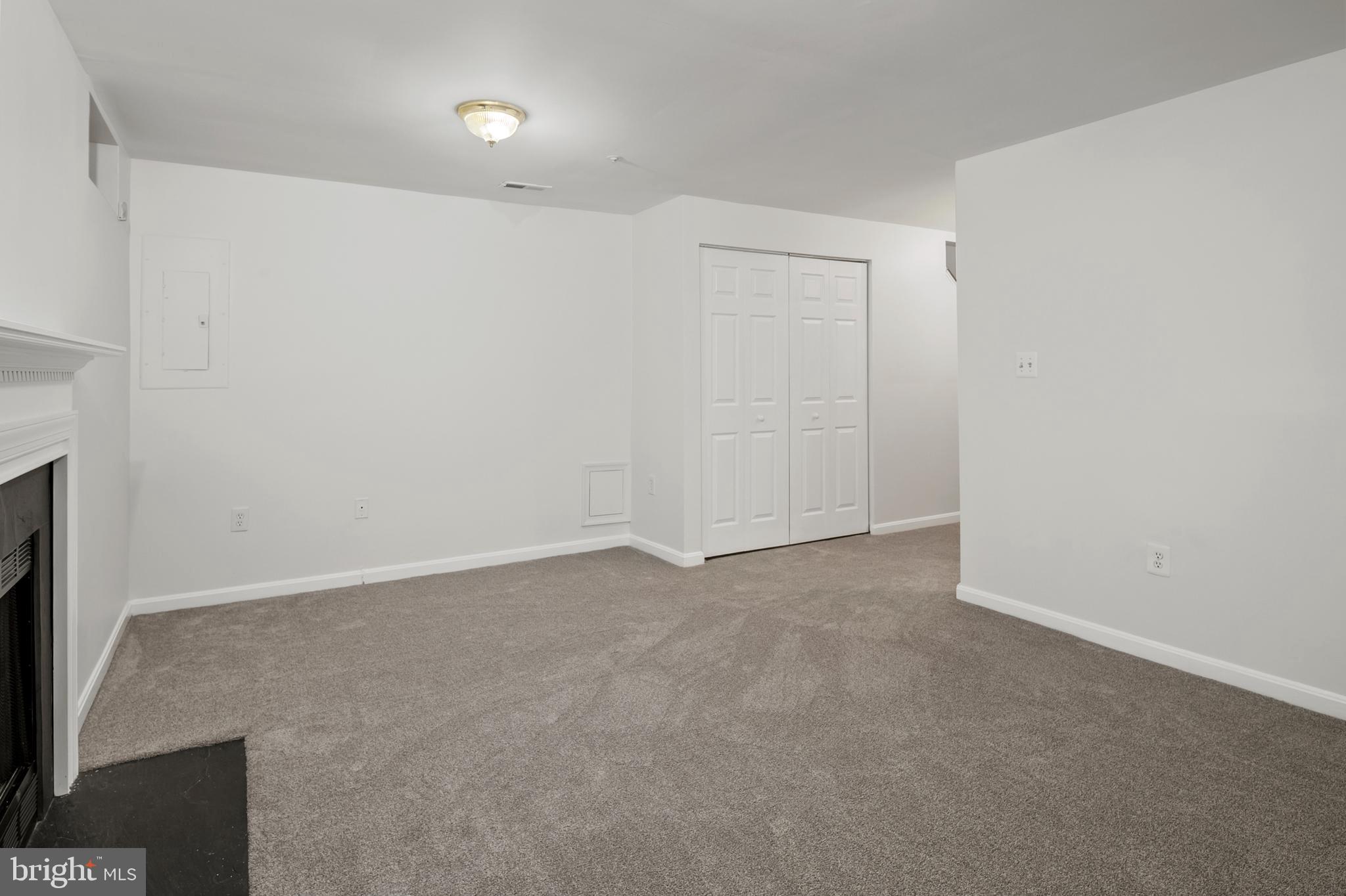 LAKE ARBOR - Residential Lease