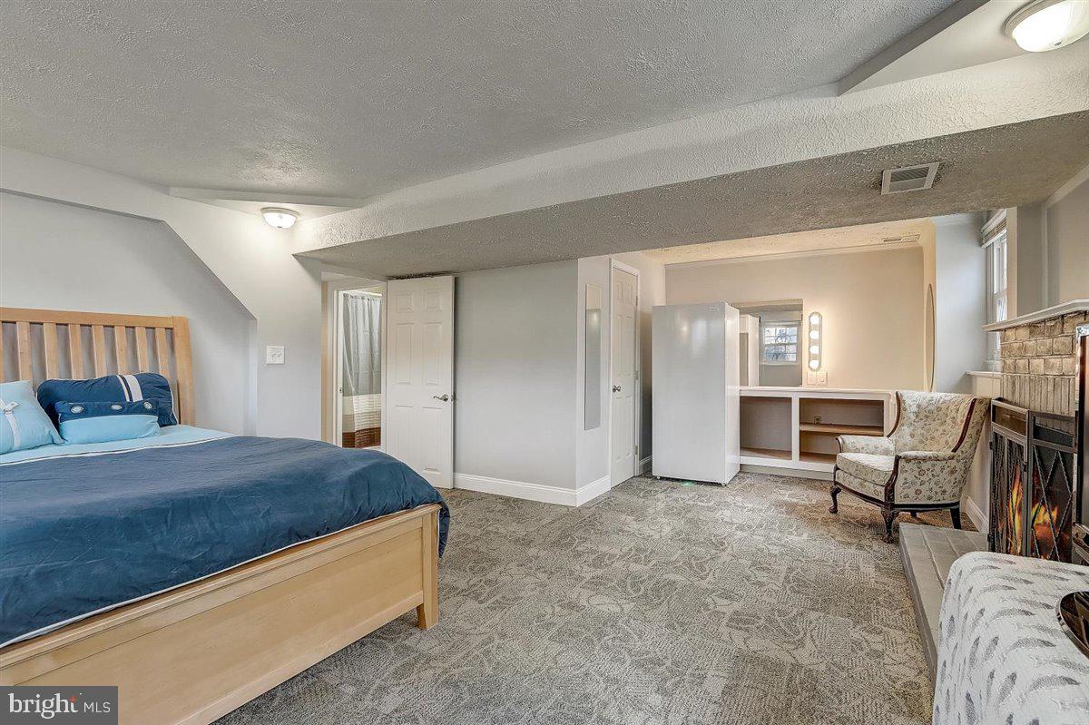 LUTHERVILLE - Residential