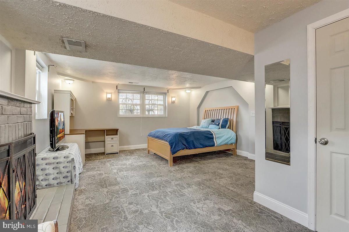 LUTHERVILLE - Residential