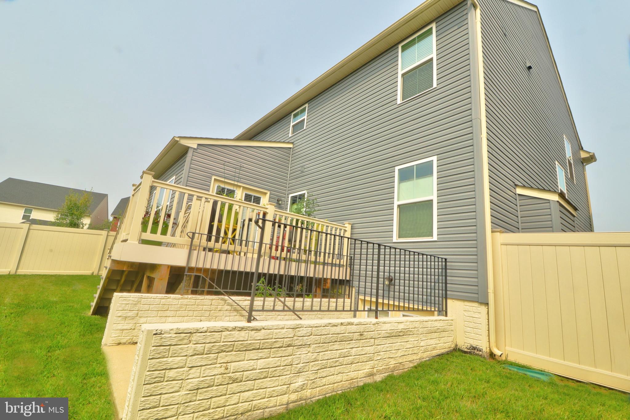 TANYARD COVE - Residential