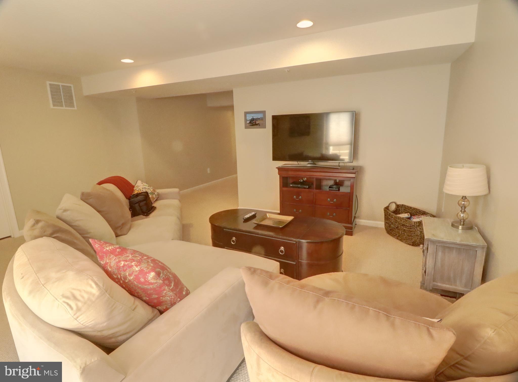 TANYARD COVE - Residential