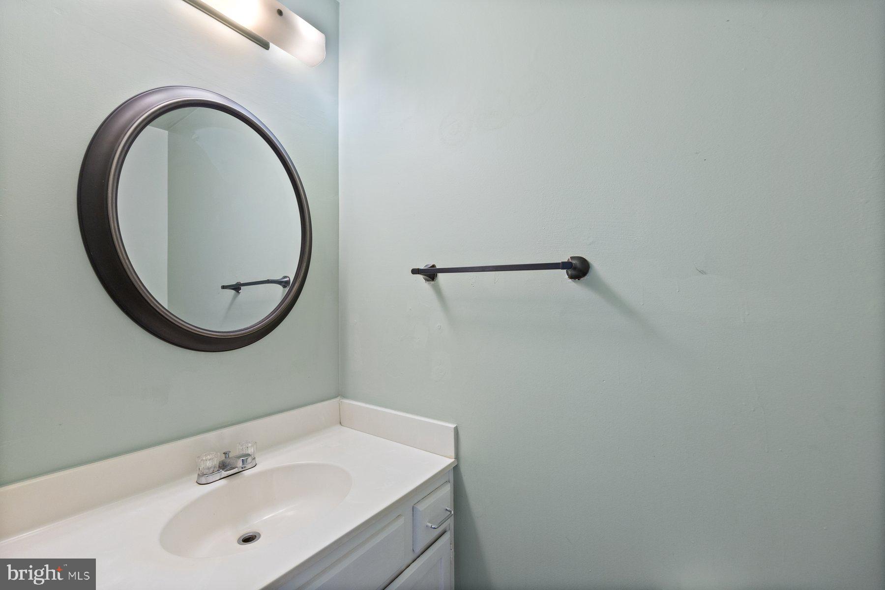 CLOVERLEAF TOWNHOUSES - Residential