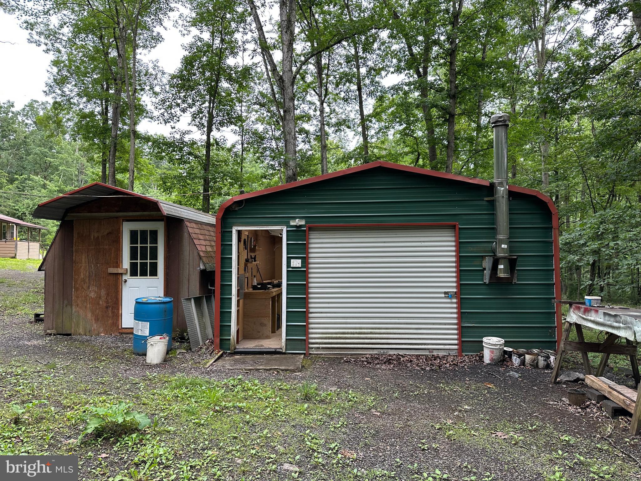 LOST RIVER GLEN - Residential