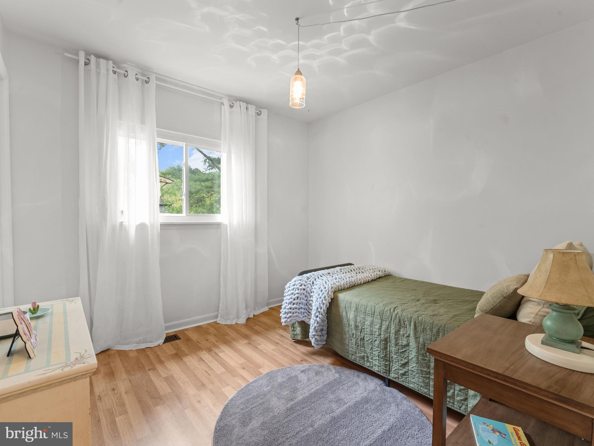 LOTHIAN WOODS - Residential