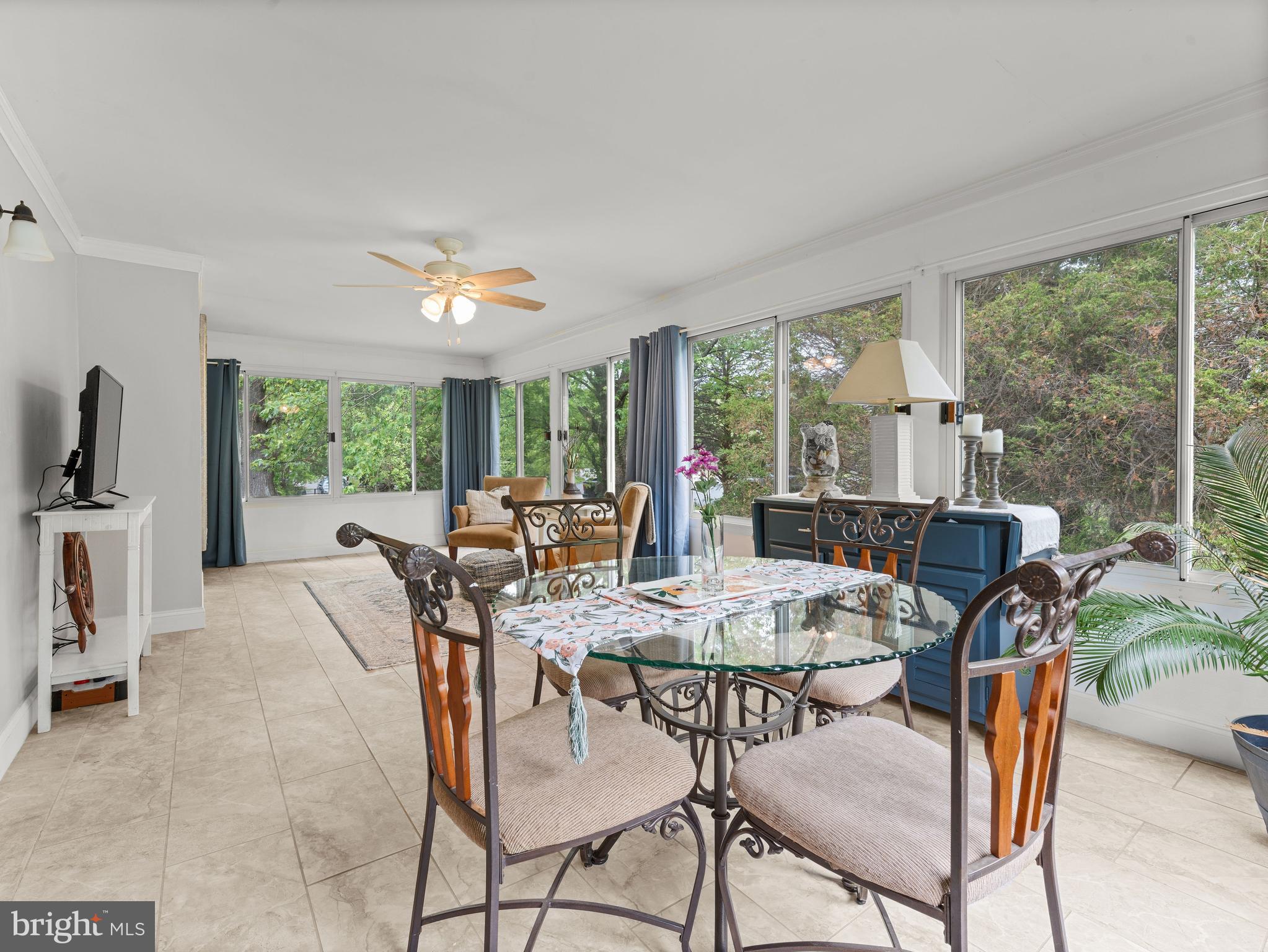 LOTHIAN WOODS - Residential