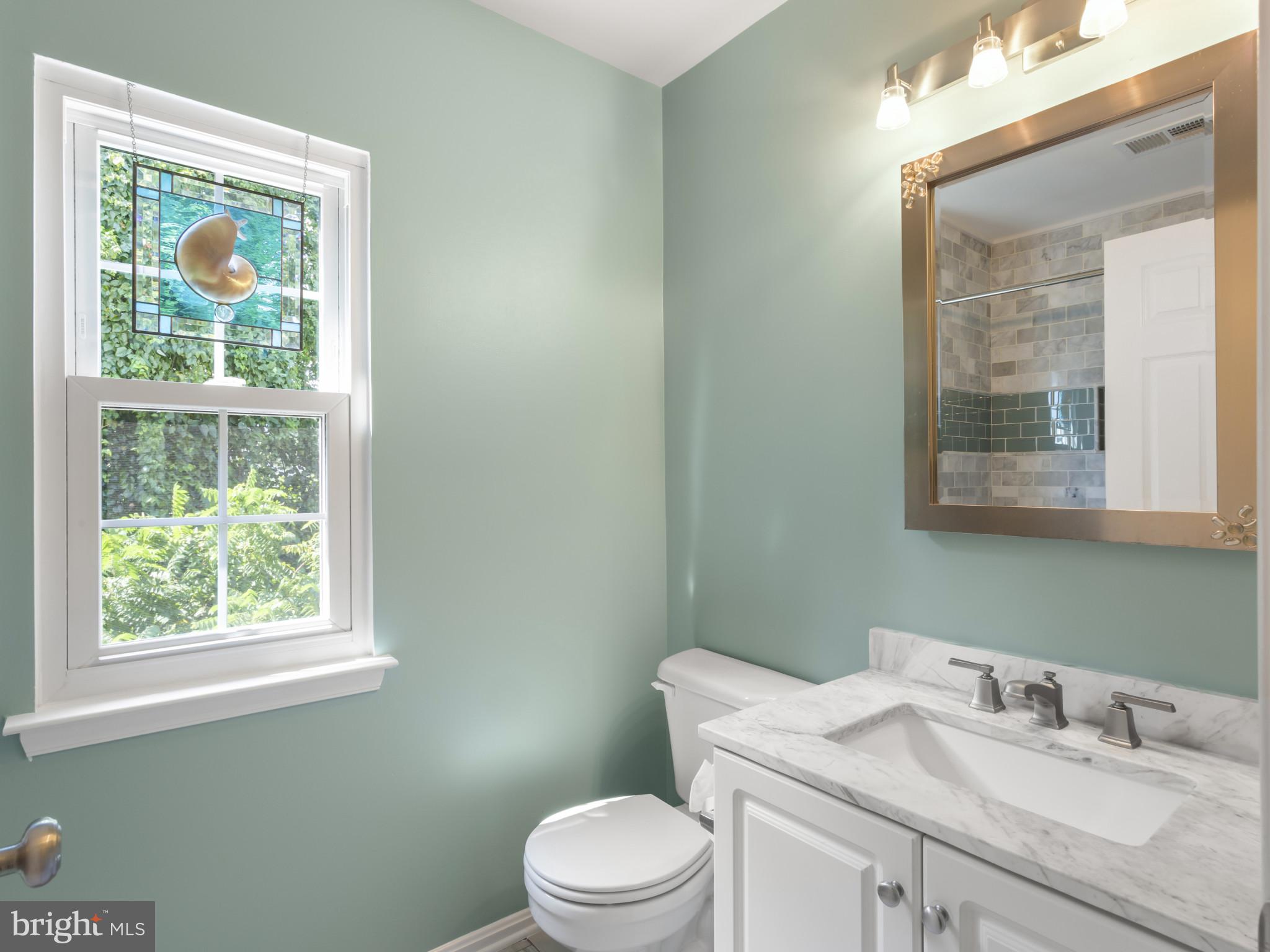 COLLEGE PARKWAY PLACE - Residential