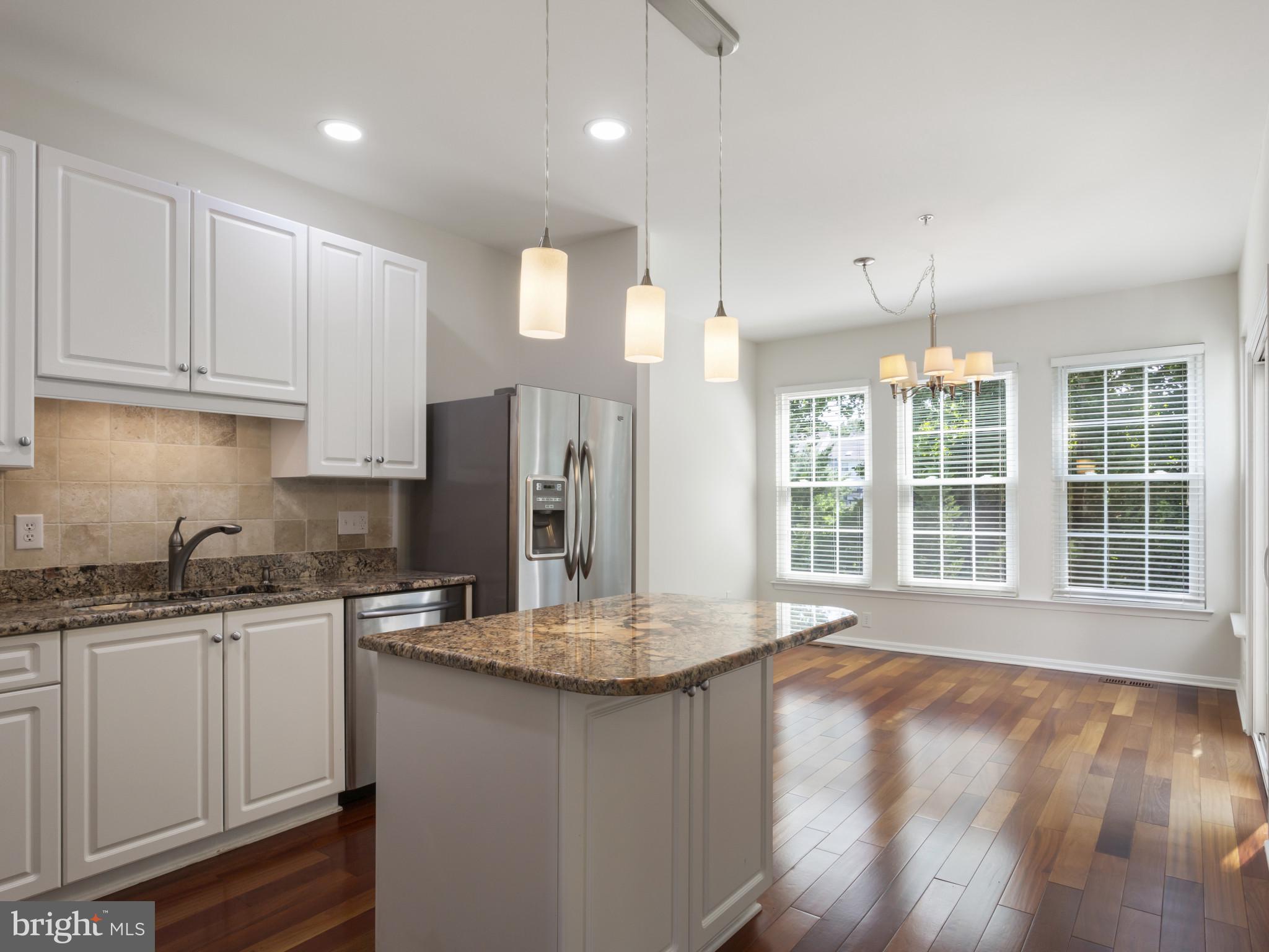 COLLEGE PARKWAY PLACE - Residential