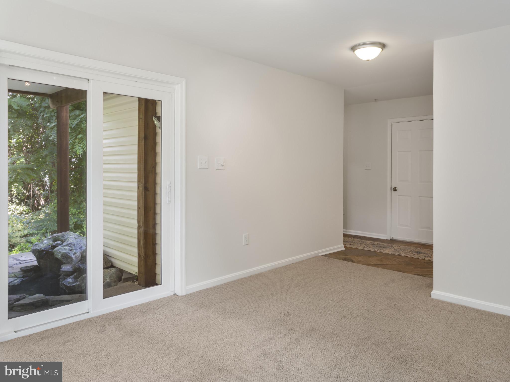 COLLEGE PARKWAY PLACE - Residential