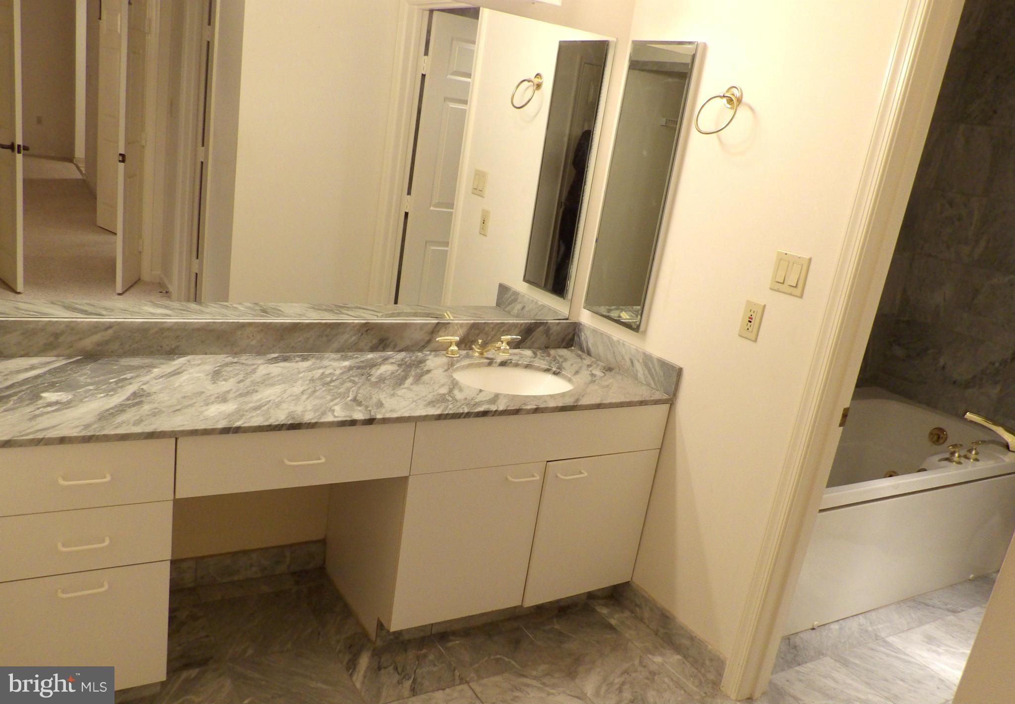 TUSCANY CANTERBURY - Residential Lease