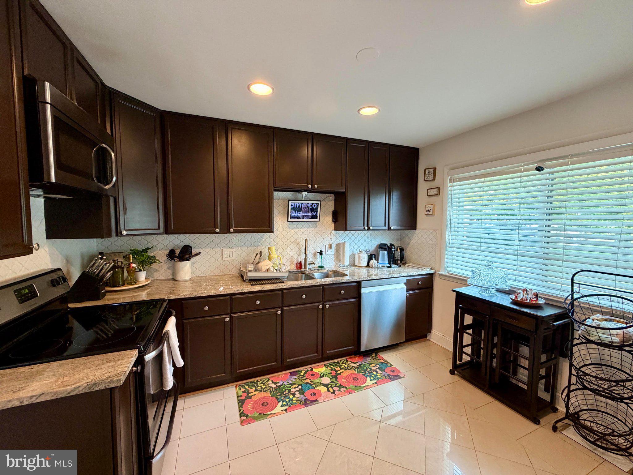 7844 MARCONI COURT