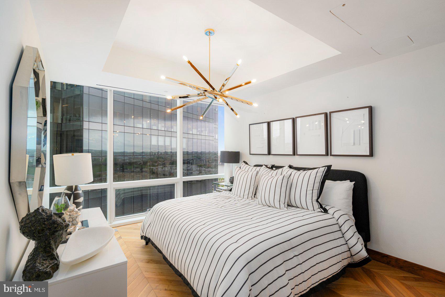 FOUR SEASONS PRIVATE RESIDENCES - Residential Lease