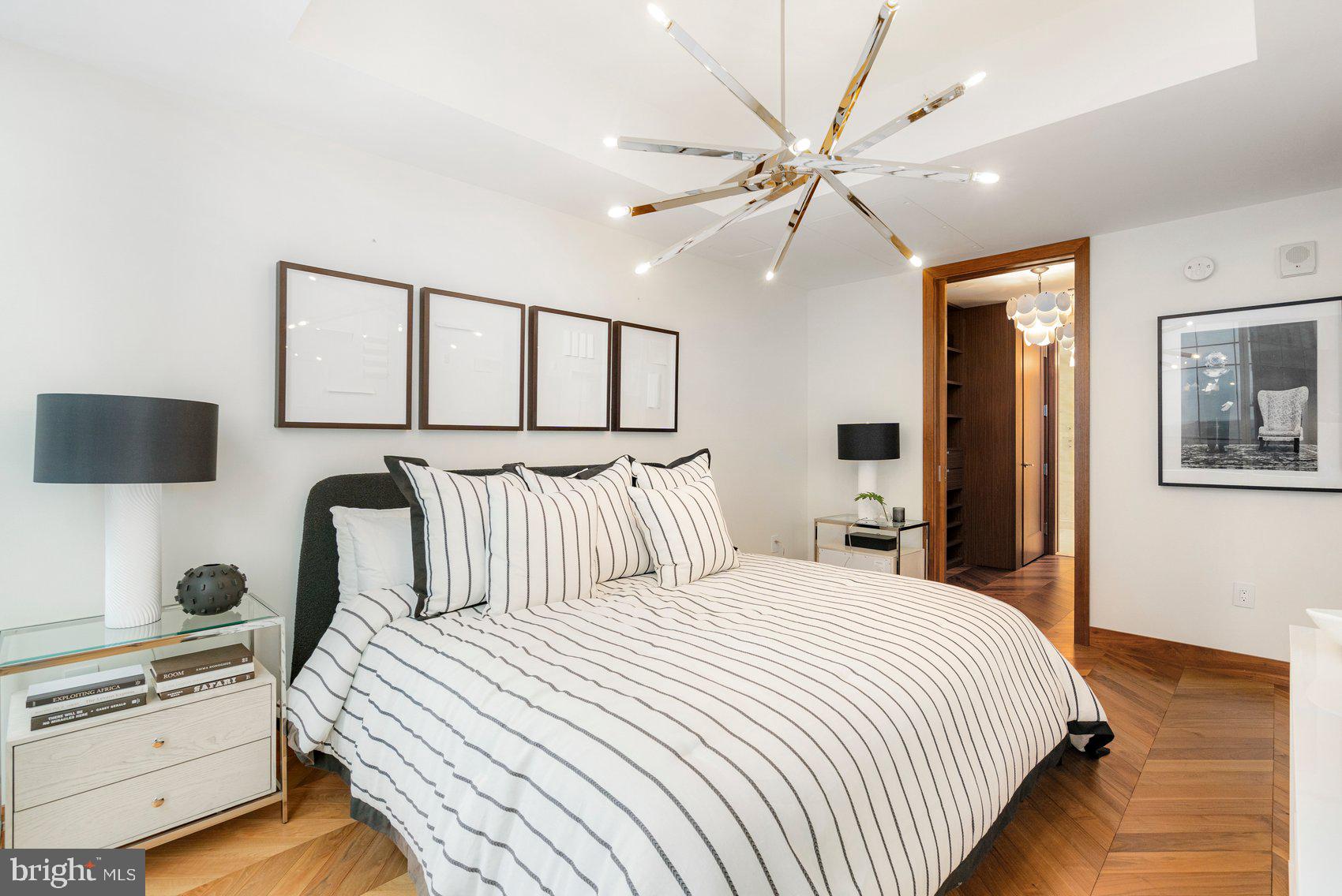 FOUR SEASONS PRIVATE RESIDENCES - Residential Lease