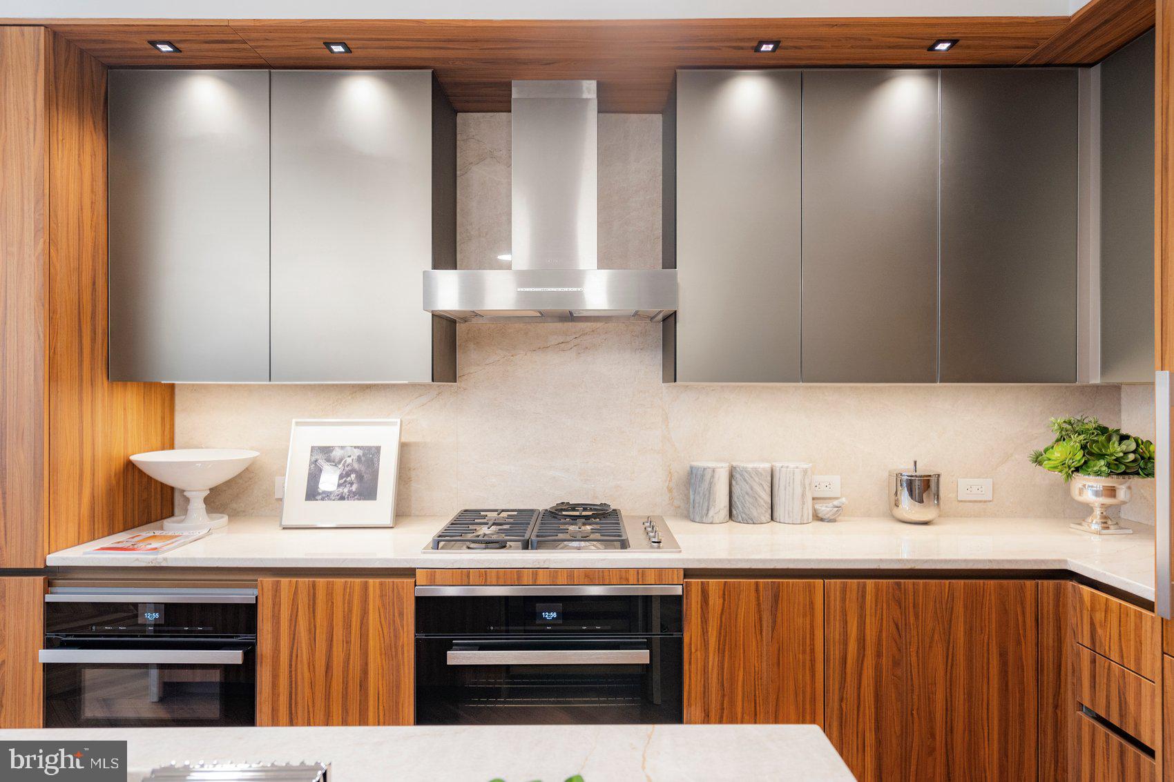 FOUR SEASONS PRIVATE RESIDENCES - Residential Lease