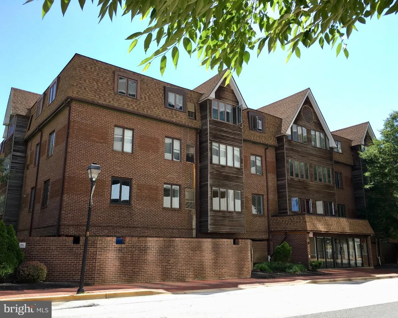 1025 N Madison Street Unit 102, Wilmington, DE 19801