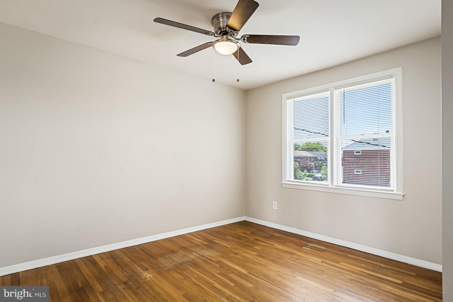 RIVERWOOD PARK - Residential Lease