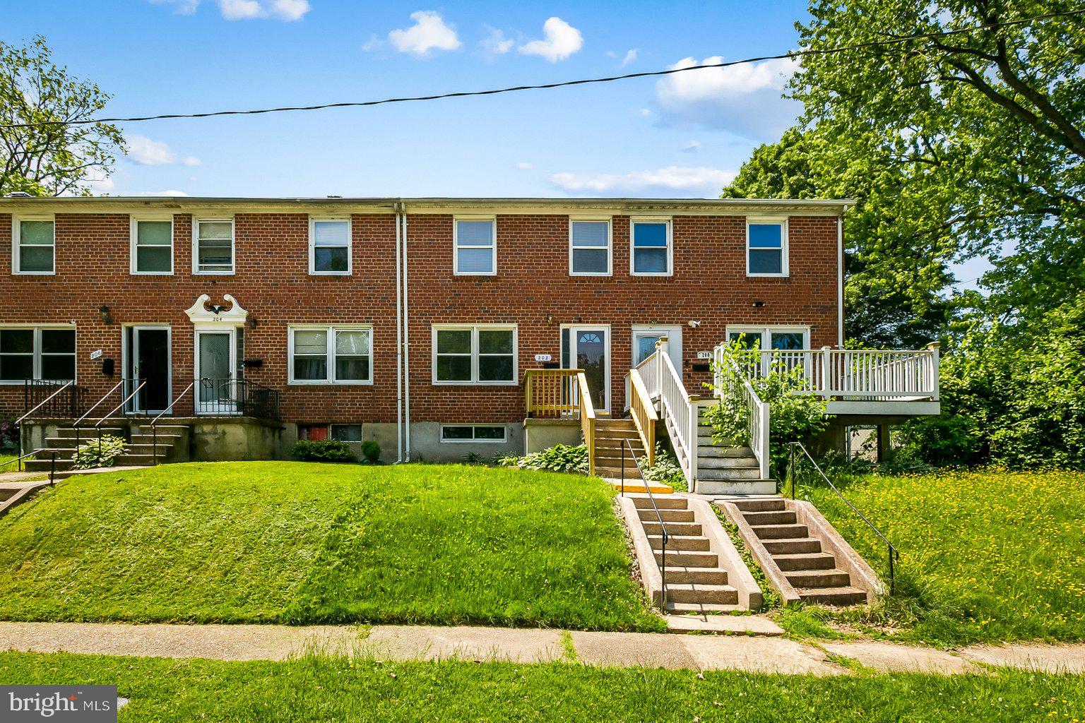 RIVERWOOD PARK - Residential Lease