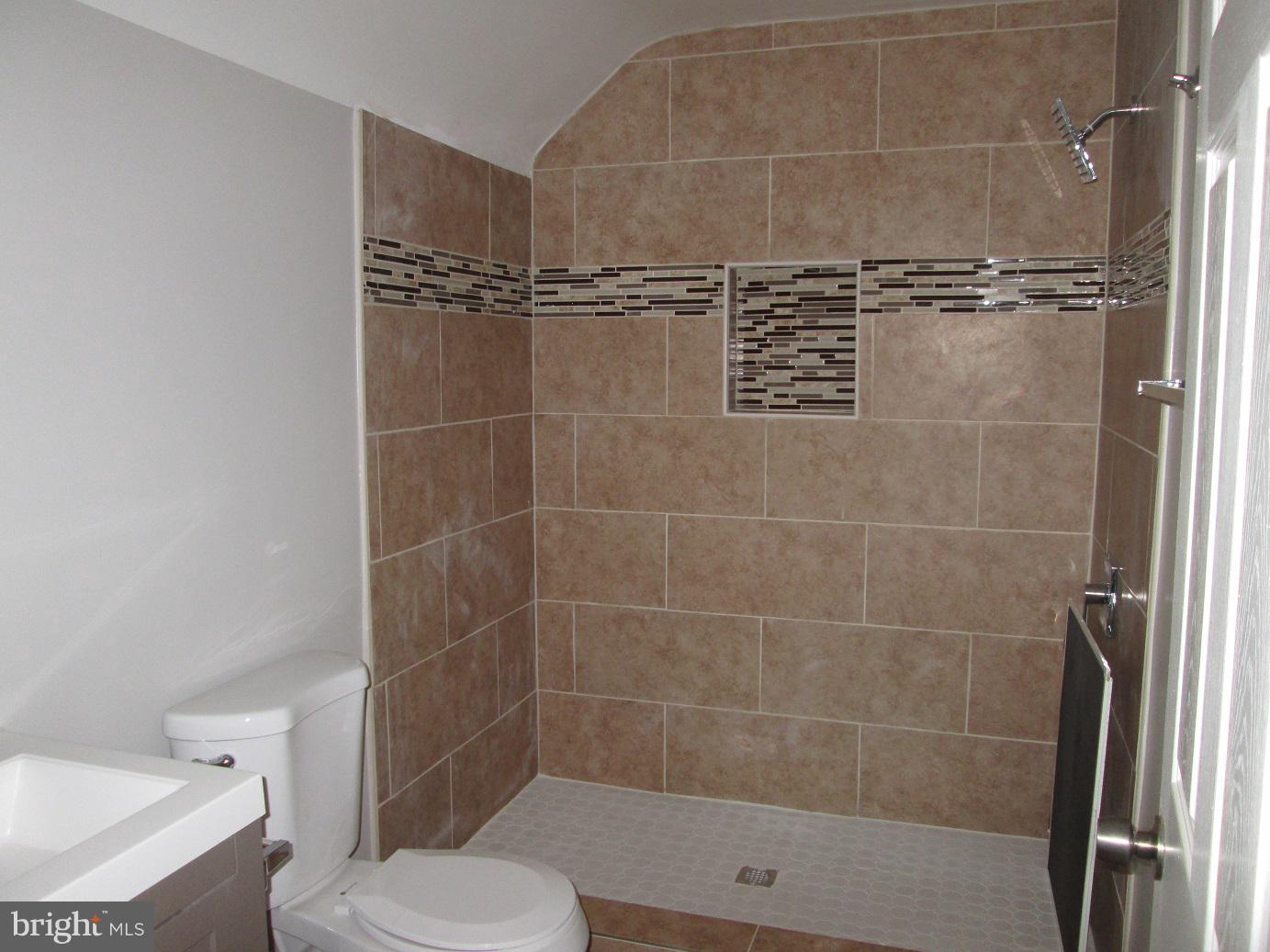 WINDHAM MANOR - Residential