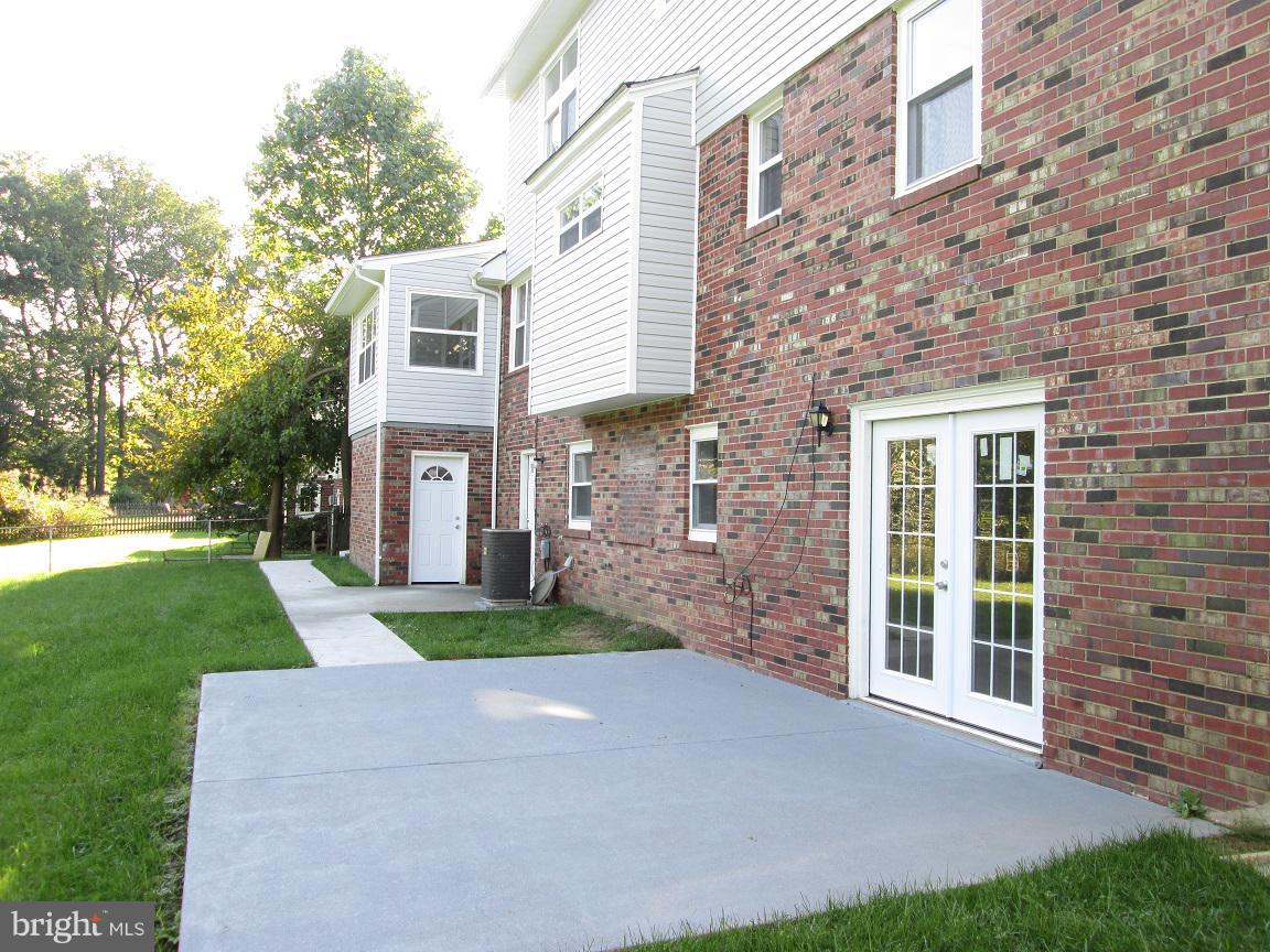 WINDHAM MANOR - Residential