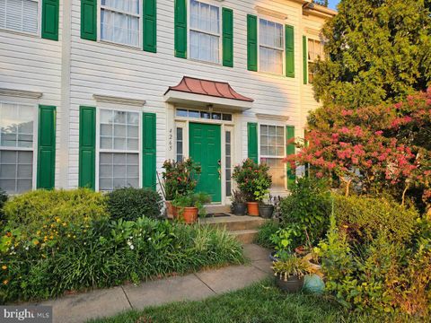 Photo of 4265 Wiltshire Place, DUMFRIES, VA 22025 (MLS # VAPW2118446)